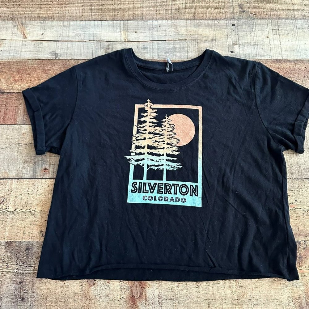 Silverton Colorado Women's Short Sleeve Cropped Tee Vacation Souvenir T-shirt